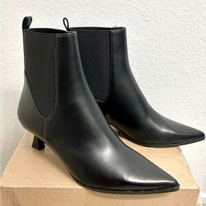 Chinese Laundry Sleek Black Ankle Booties Size 9.5